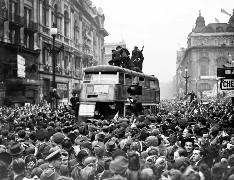VE DAY – The end of the Second World War in Europe | Dorinda Balchin ...